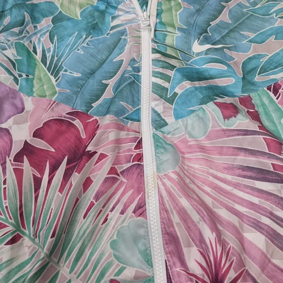 Nike Sportswear Womens Windrunner Cropped Floral Full-Zip Jacket with hood M - Picture 3 of 11